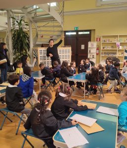 Photo of a workshop with children